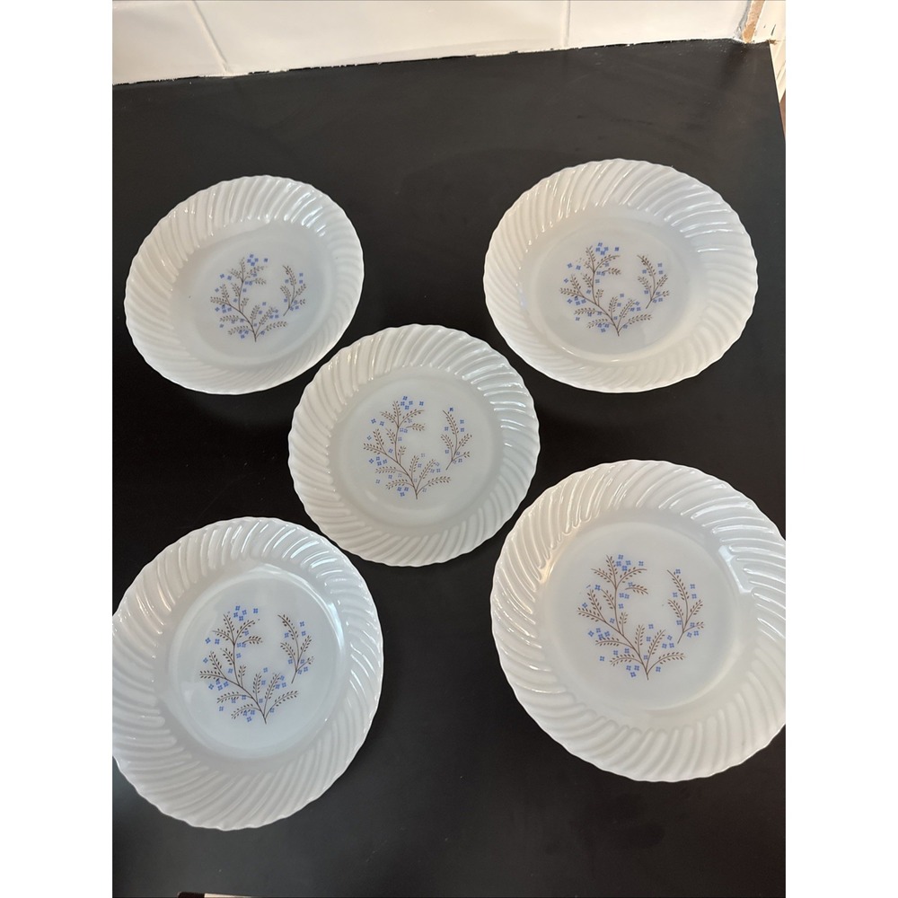 Vintage Termocrisa Milk Glass Blue Floral Swirl Edge 1 Plate(7")  5 Bowls (7.5")